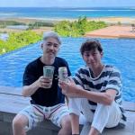 確執の噂があった松井と沖縄での2ショット