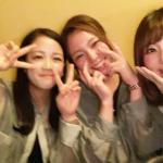 勝浦・大山・西岡の3人で笑顔でポーズ