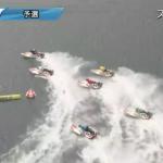早速2号艇・樋口がまくりで先行！