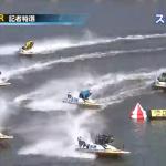 4号艇の渡邉が内から迫るも3号艇・上平が粘る