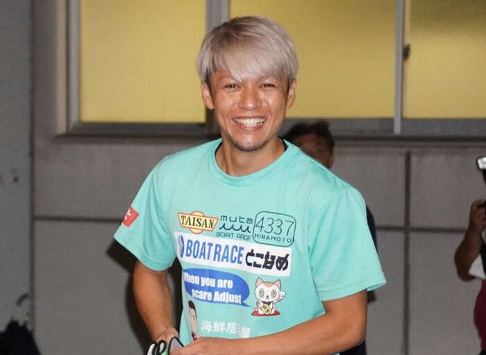 尊敬するレーサーは平本真之