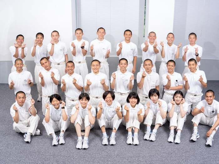 看護学校を中退し、養成所試験に一発合格