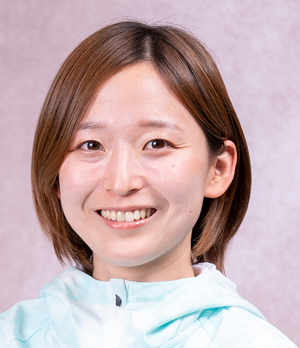 西岡成美の宣材写真