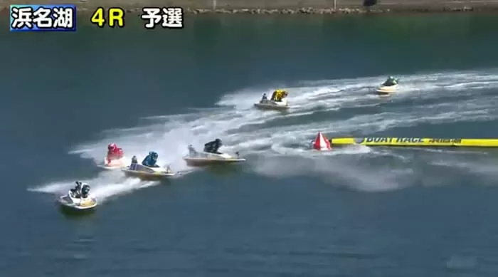 1周目2Mで1号艇と3号艇が減速する様子